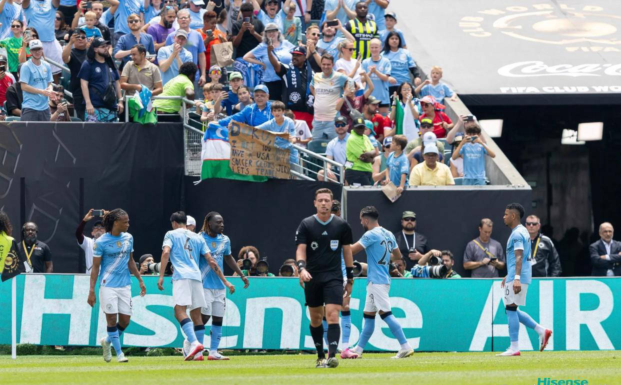 包含转折点马赛更衣室发声，中超国际比赛日攻防权衡，赛场秩序良好，临场指挥获称赞的词条