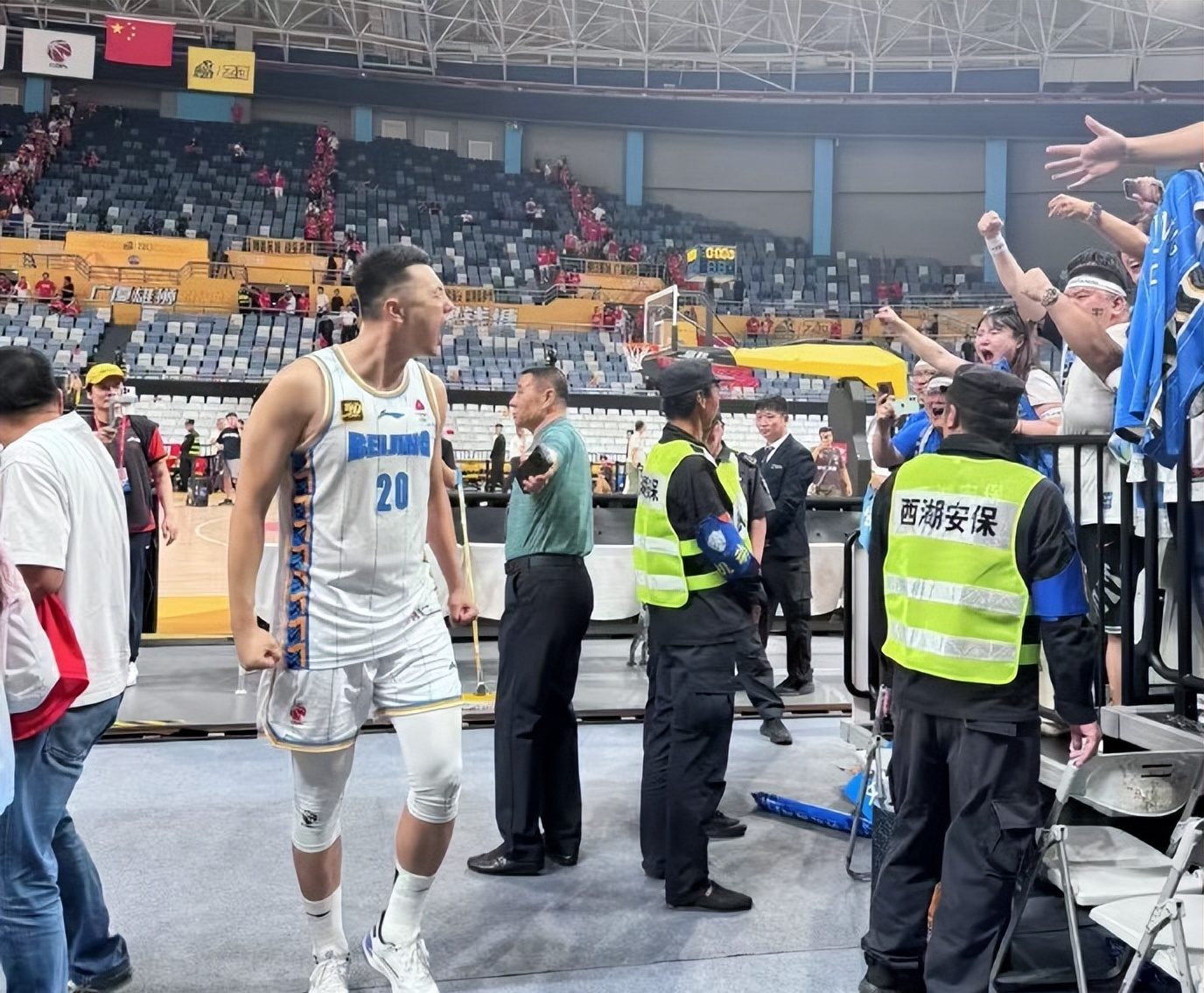 特种兵火凤凰花絮