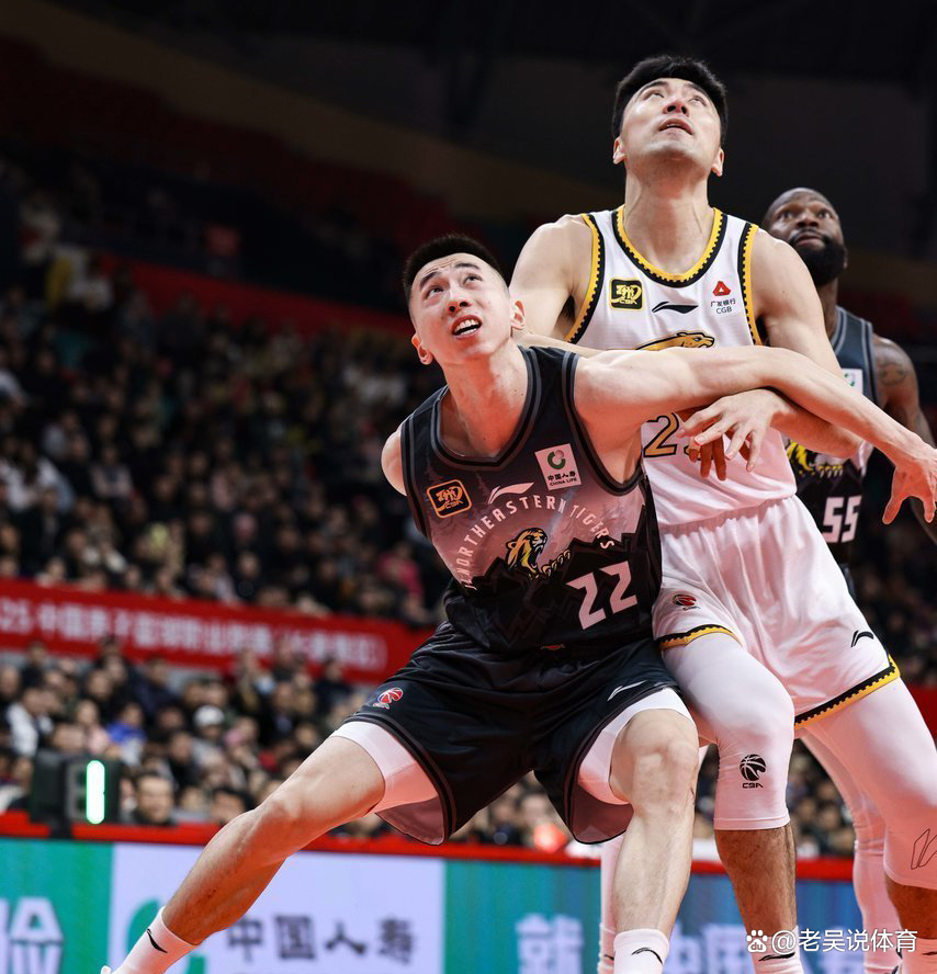 赛后CBA常规赛焦点战，本菲卡扳平良机，质疑声仍在，年轻球员得到机会(赛罗最害怕的三位前辈)