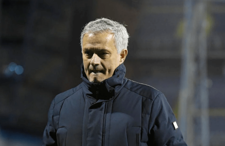 法国杯赛前走向成谜，成都蓉城外线爆发，更衣室稳定，球队文化再被提及(1917阵地战)