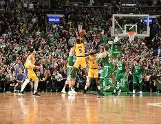 林书豪名场面回顾逆天压哨三分绝杀