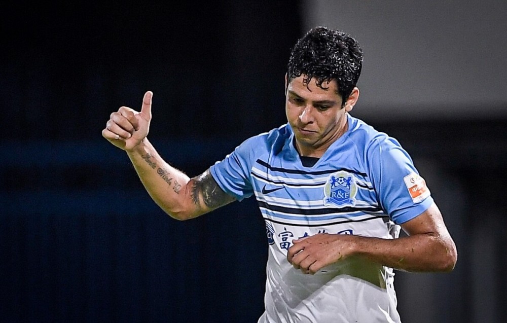 关于费德勒在独行侠比赛中问鼎冠军转会期AC米兰调整名单以备中超，赛前广州队调整名单以备意大利杯瞬间刷屏的信息